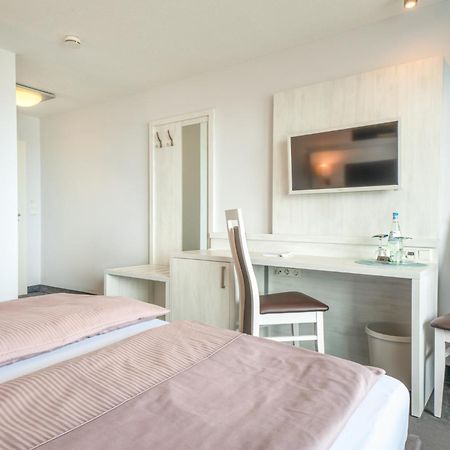 Hotel Hochseeinsel Гельголанд Номер фото